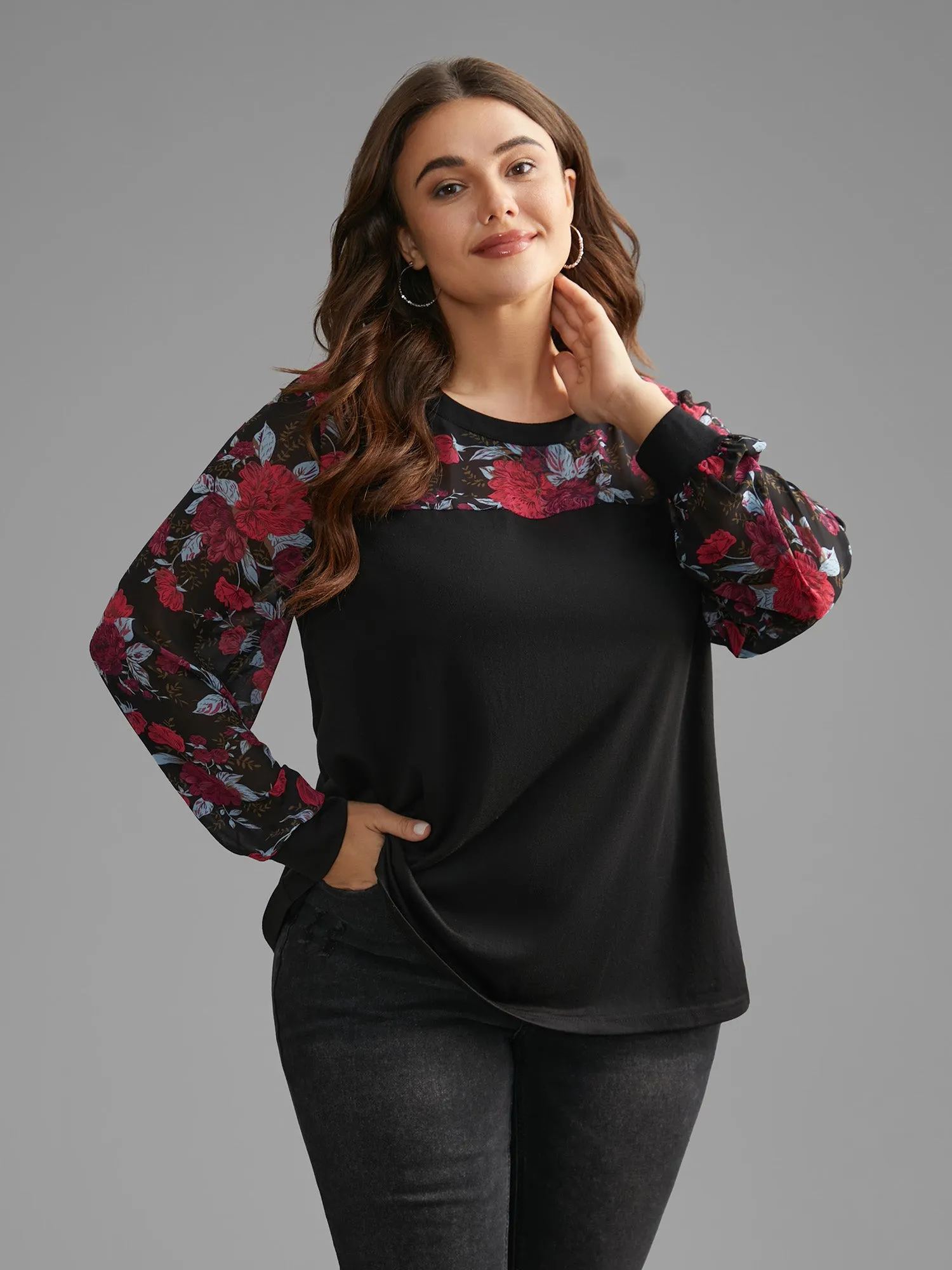 Round Neck Floral Patchwork Stretchy T-shirt sold by Bloomchic product image thumbnail 3