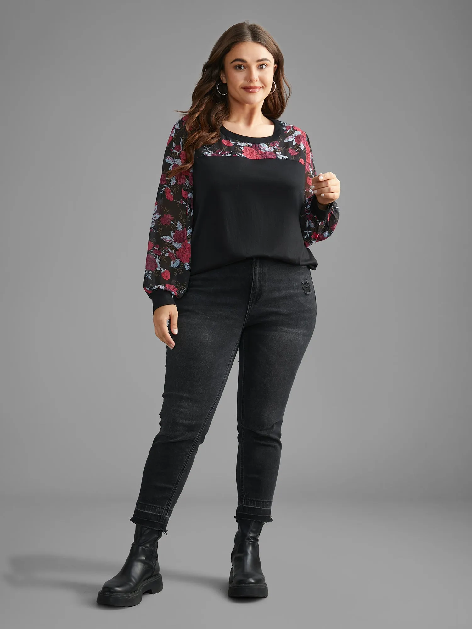 Round Neck Floral Patchwork Stretchy T-shirt sold by Bloomchic product image thumbnail 5