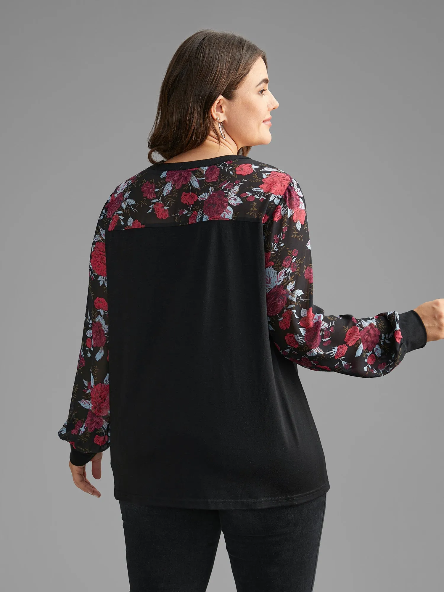 Round Neck Floral Patchwork Stretchy T-shirt sold by Bloomchic product image thumbnail 4
