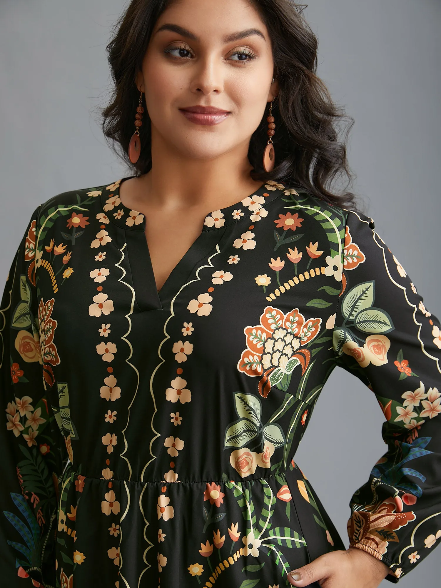 Floral Print Notched Collar Elastic Waist Dress sold by Bloomchic product image thumbnail 2