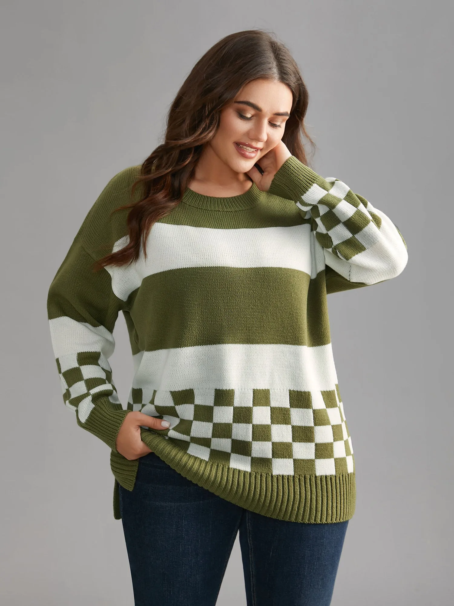 Colorblock Contrast Round Neck Split Hem Pullover sold by Bloomchic product image thumbnail 4