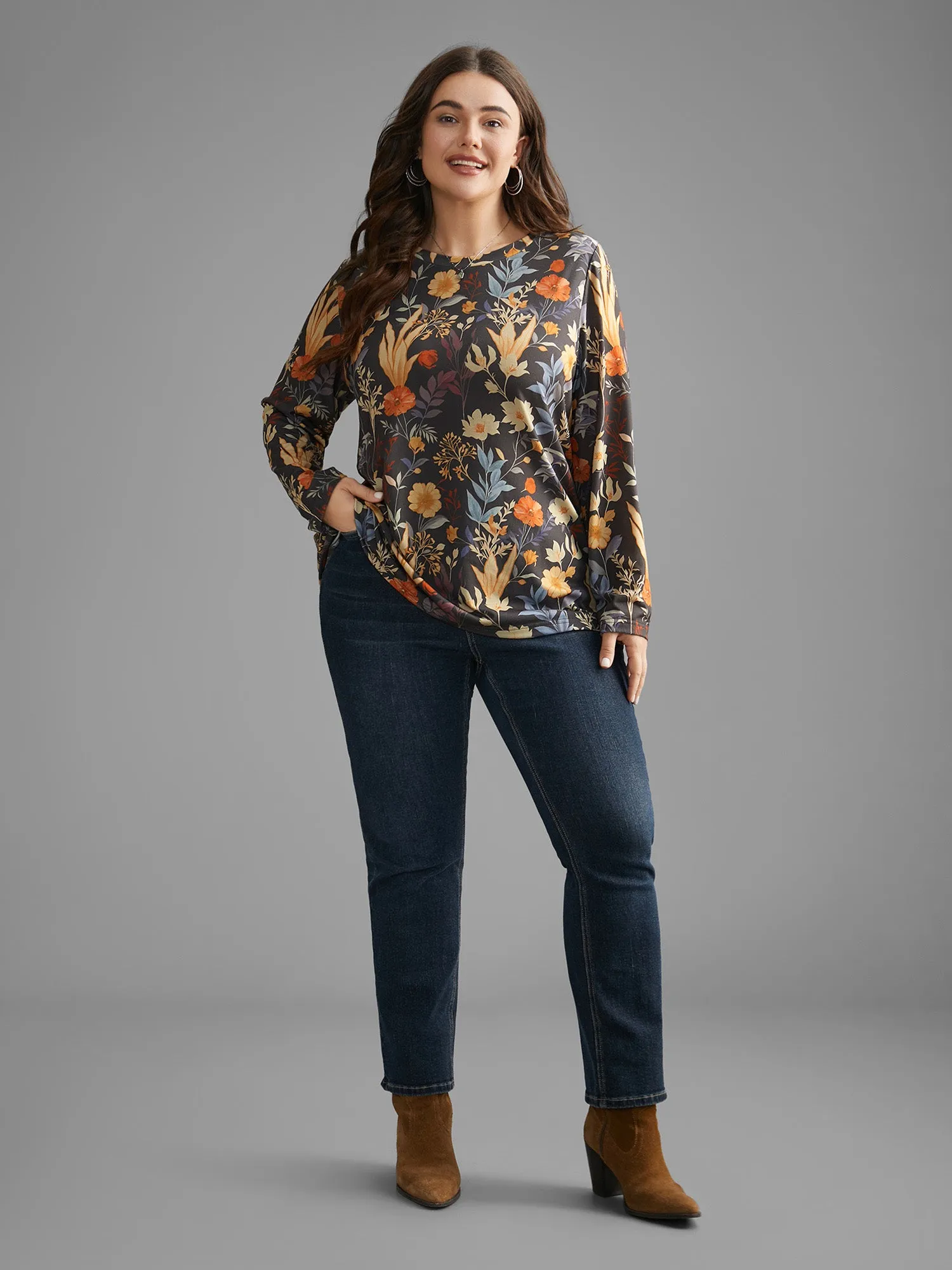 Floral Print Round Neck T-shirt sold by Bloomchic product image thumbnail 5