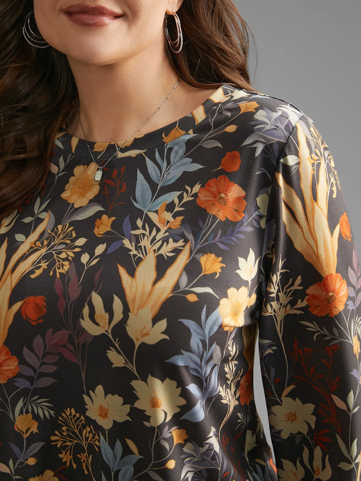 Floral Print Round Neck T-shirt sold by Bloomchic product image thumbnail 2