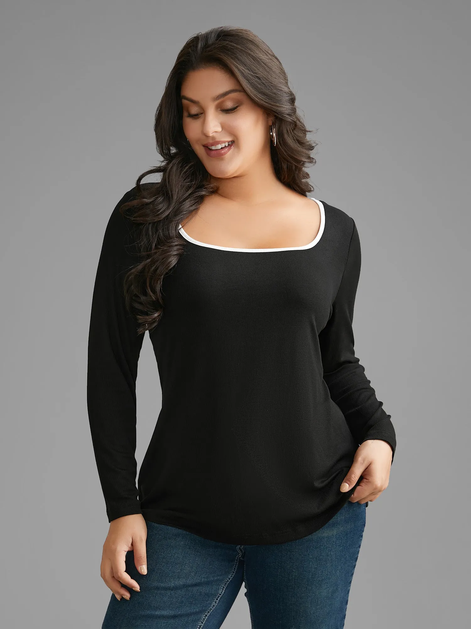 Square Neck Contrast Trim T-shirt sold by Bloomchic product image thumbnail 3