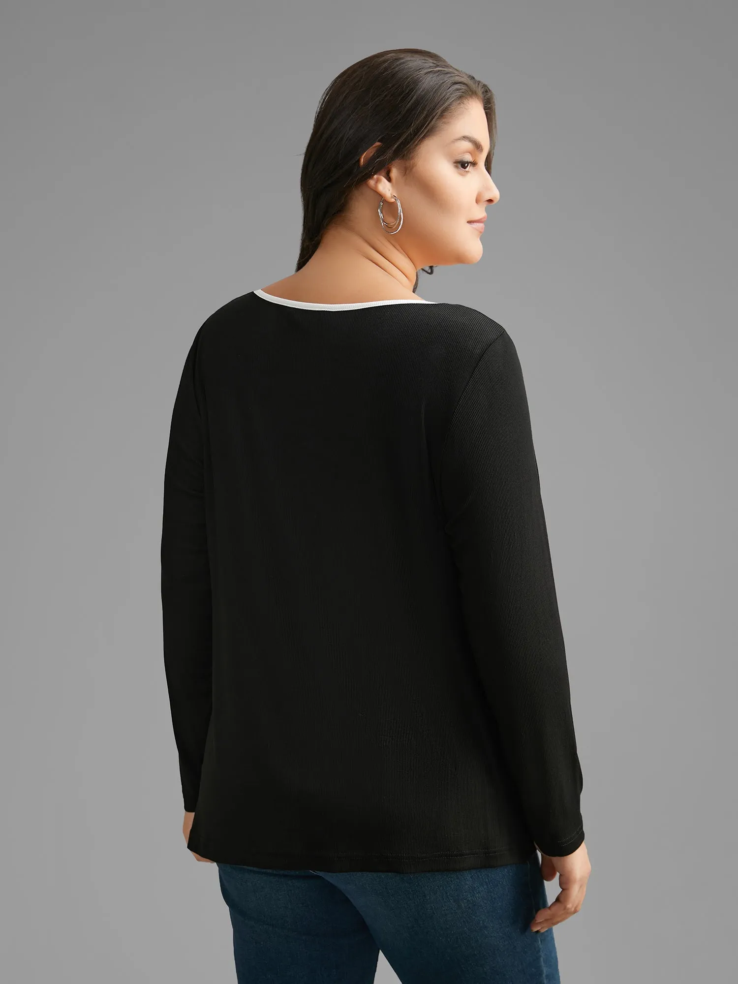Square Neck Contrast Trim T-shirt sold by Bloomchic product image thumbnail 5