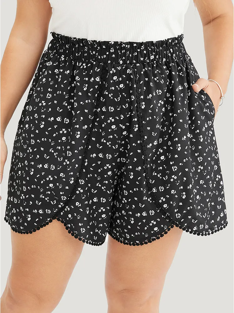 Ditsy Floral Wrap Hem Pocket Pompom Trim Shorts sold by Bloomchic product image thumbnail 3