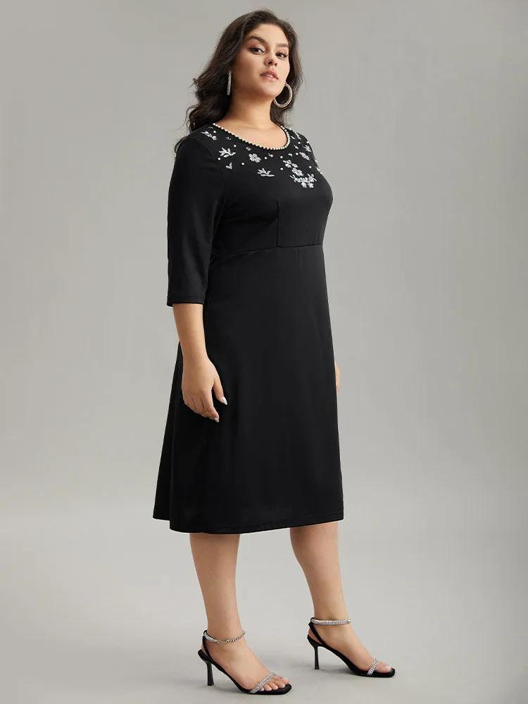 Round Neck Sequin Pearl Beaded Dress sold by Bloomchic product image thumbnail 4