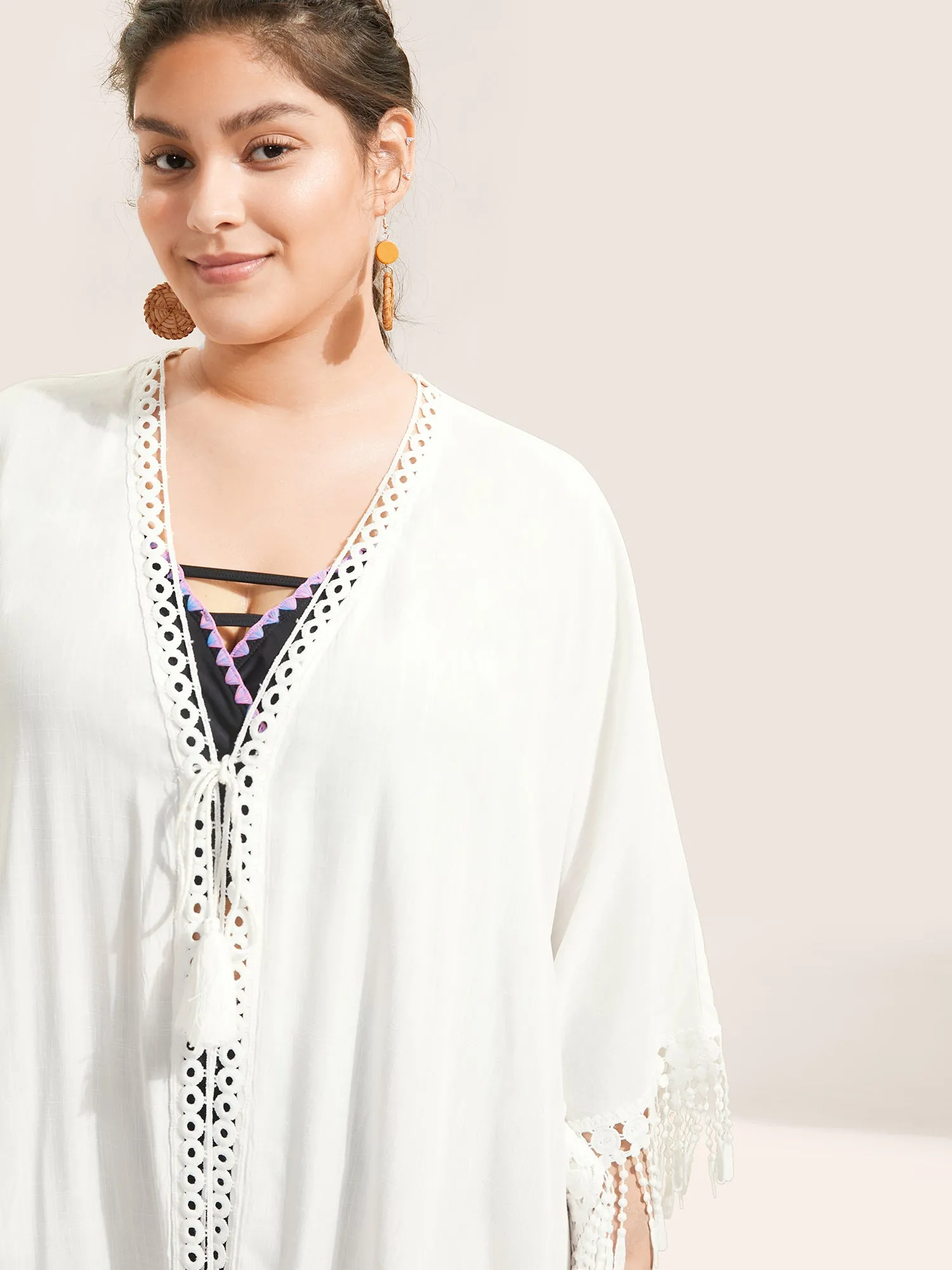 Solid Tie Knot Lace Trim Tassels Kimono sold by Bloomchic product image thumbnail 2