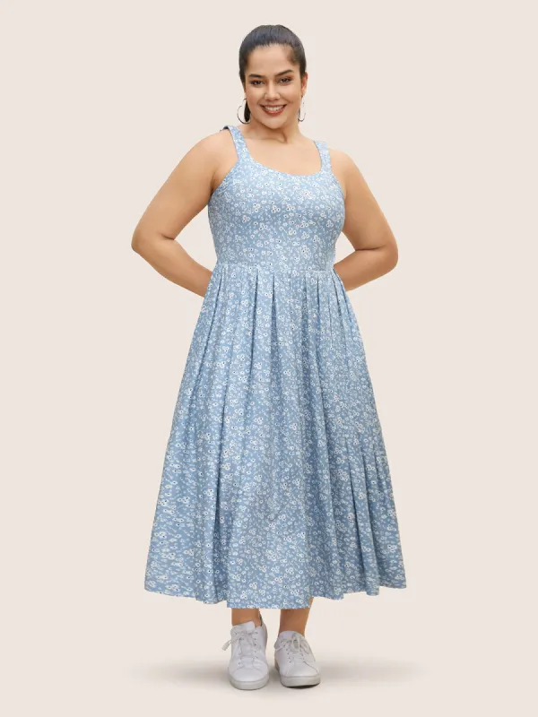 U Neck Ditsy Floral Pleated Dress sold by Bloomchic