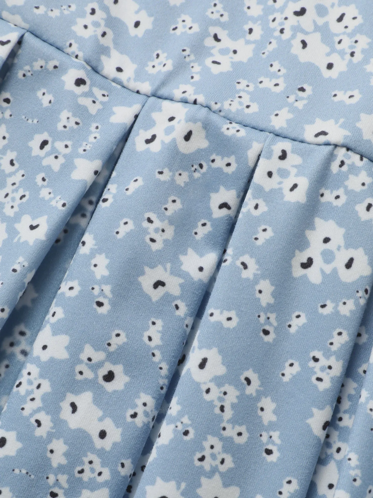 U Neck Ditsy Floral Pleated Dress sold by Bloomchic product image thumbnail 5