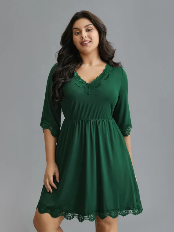 Lace Patchwork Pockets Ruffle Sleeve Dress sold by Bloomchic