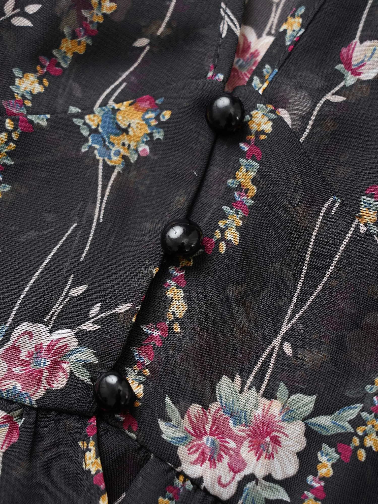 Floral Mesh Bell Sleeve Curved Hem Kimono sold by Bloomchic product image thumbnail 5