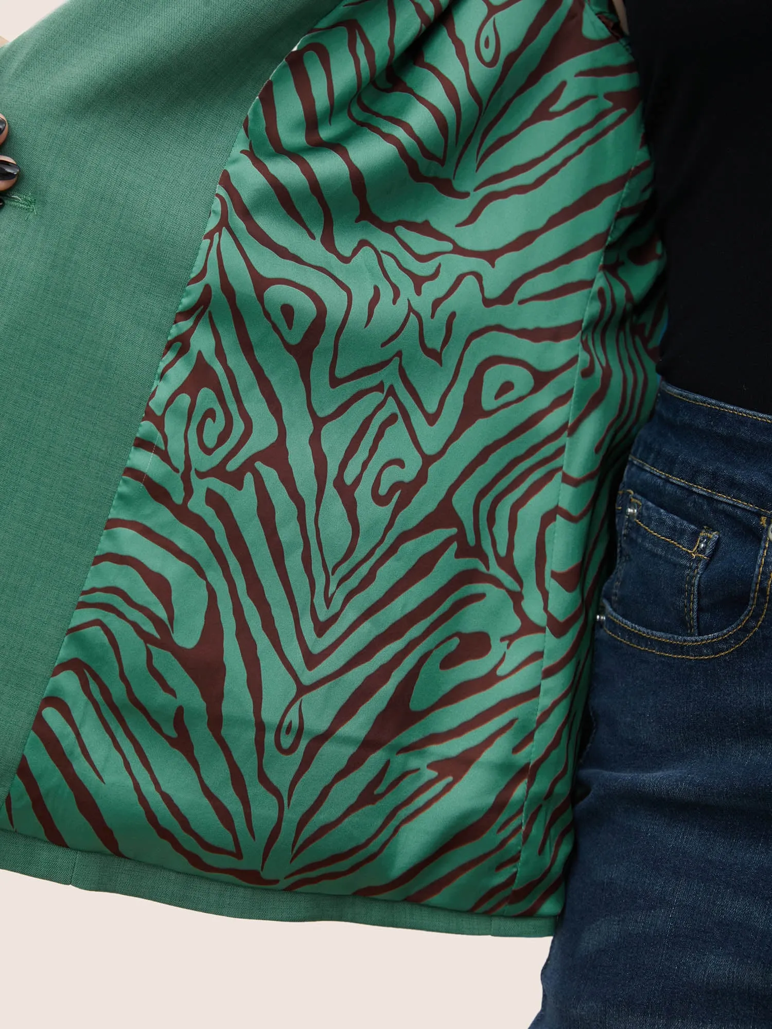 Suit Collar Geometric Lined Flap Pocket Blazer sold by Bloomchic product image thumbnail 3