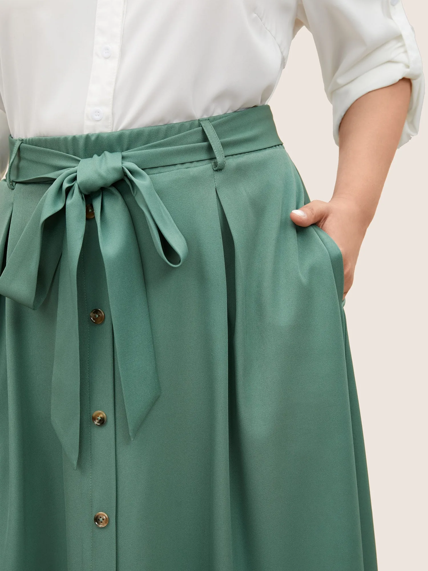 Plain Elastic Waist Pleated Belted Skirt sold by Bloomchic product image thumbnail 4