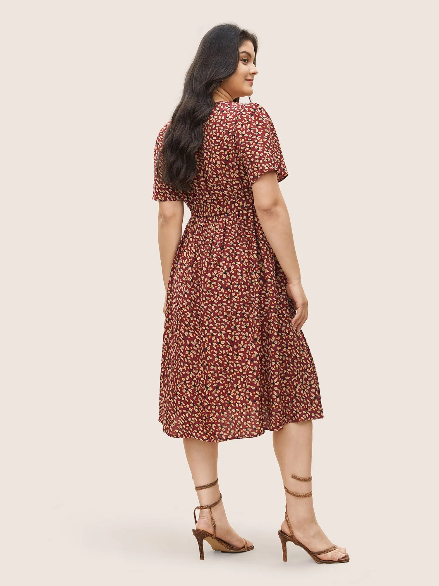 Geometric Graphic Button Detail Pocket Dress sold by Bloomchic product image thumbnail 4