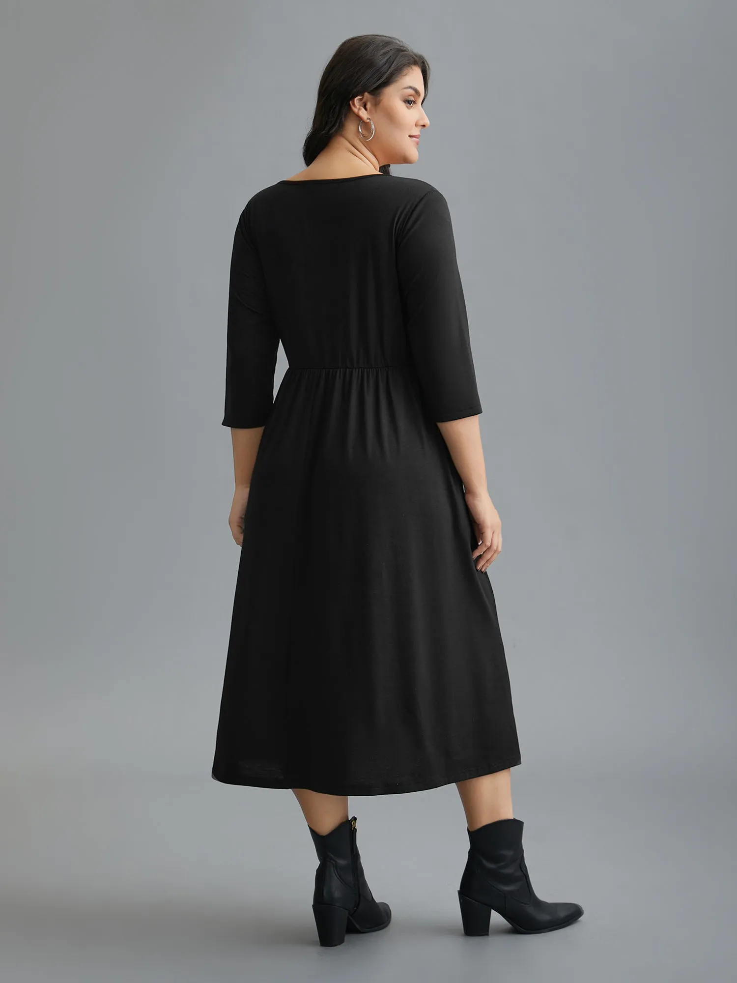 V Neck Textured Patchwork Midi Dress sold by Bloomchic product image thumbnail 4