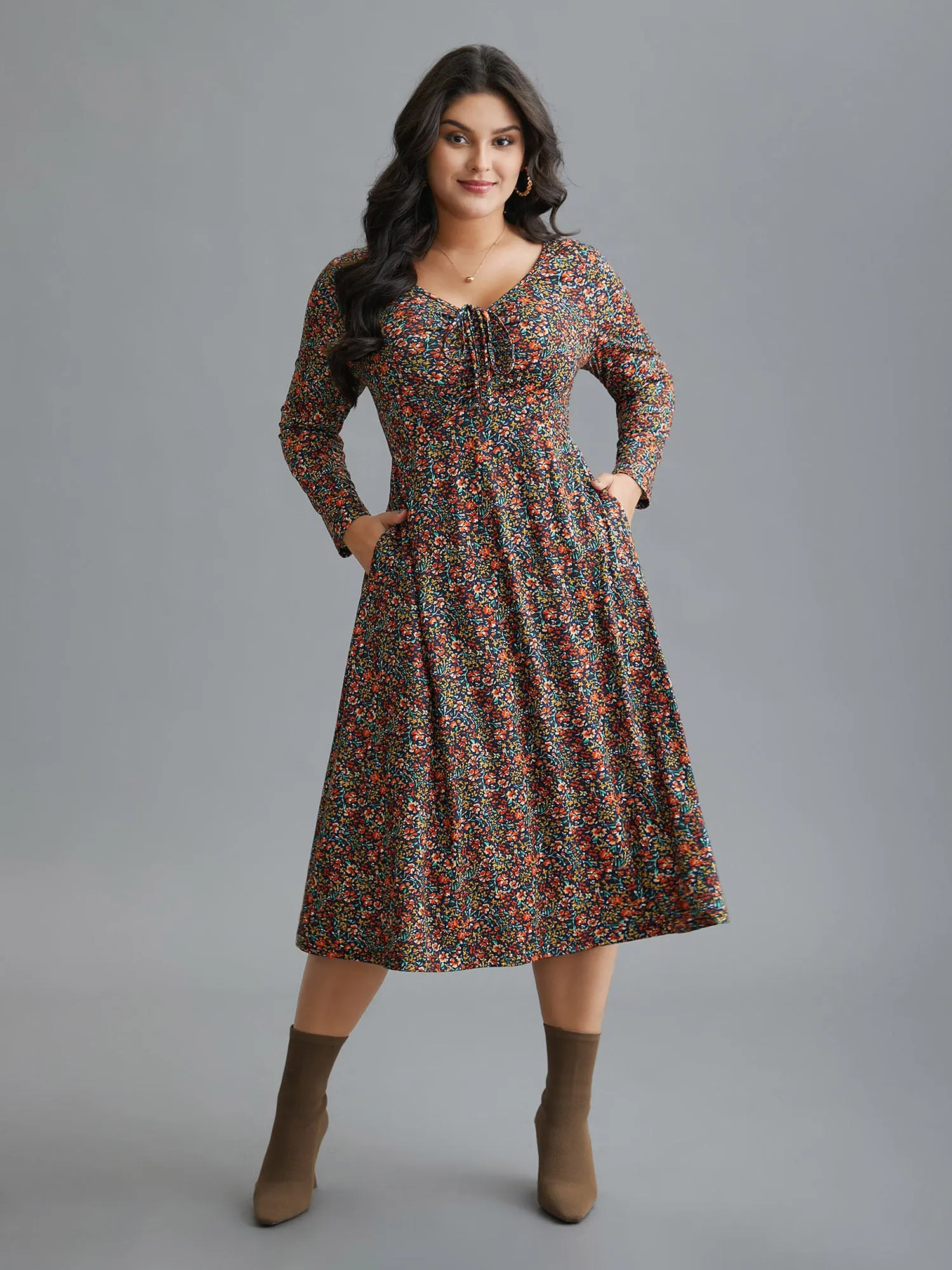Ditsy Floral Drawstring Midi Dress sold by Bloomchic product image thumbnail 3