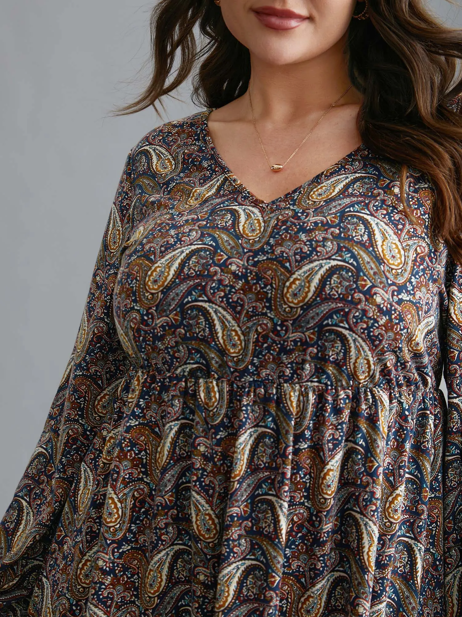 Perris Pattern V-Neck Waist-Cinching Knit Top sold by Bloomchic product image thumbnail 3