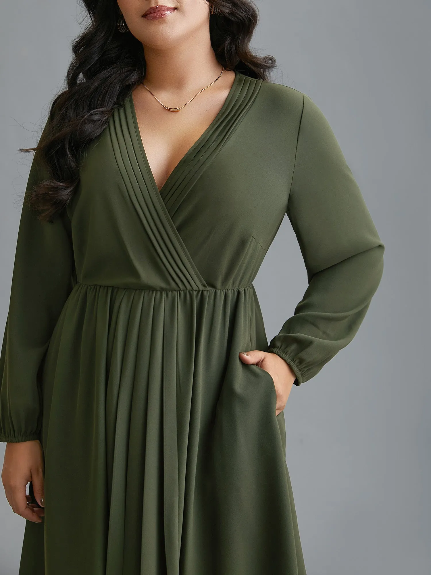 Surplice Neckline Elastic Waist Midi Dress sold by Bloomchic product image thumbnail 4