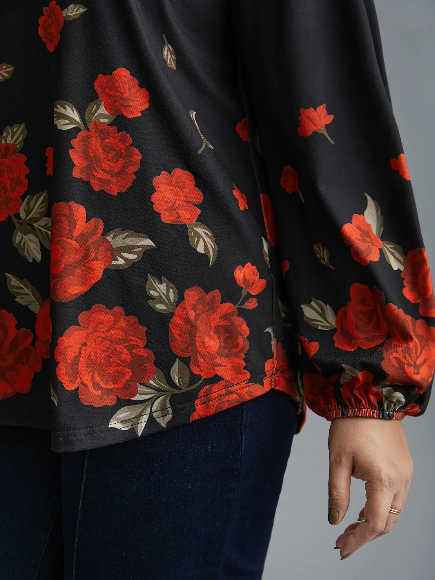 Floral Hem V-Neck Stretchy T-shirt sold by Bloomchic product image thumbnail 4