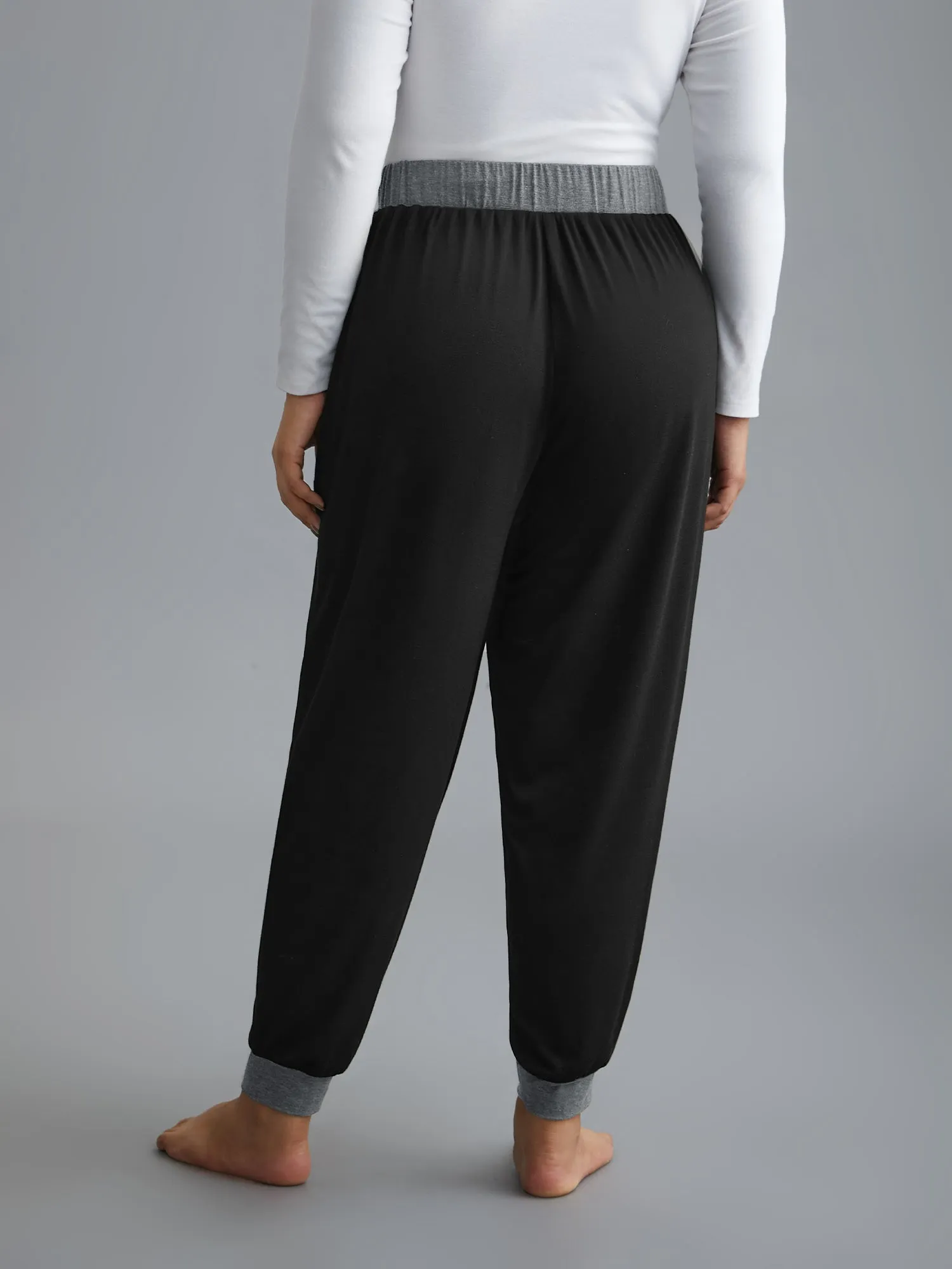 Contrast Drawstring Loungewear Bottoms sold by Bloomchic product image thumbnail 3