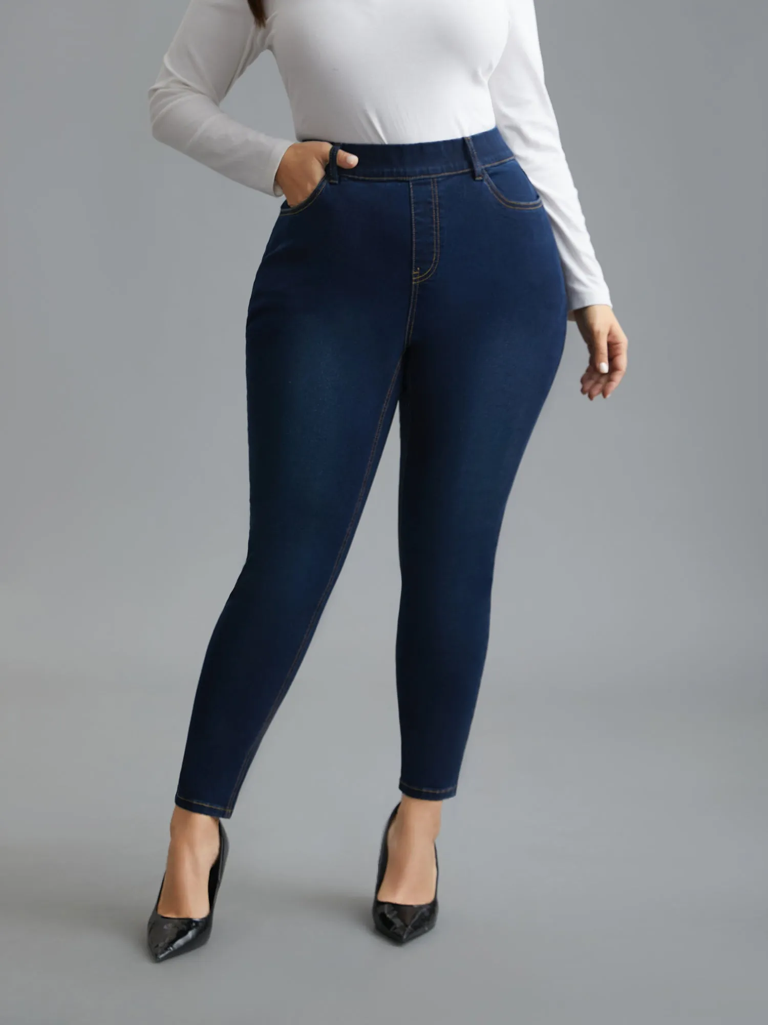 Elastic Waist Mid Rise Skinny Jeans sold by Bloomchic