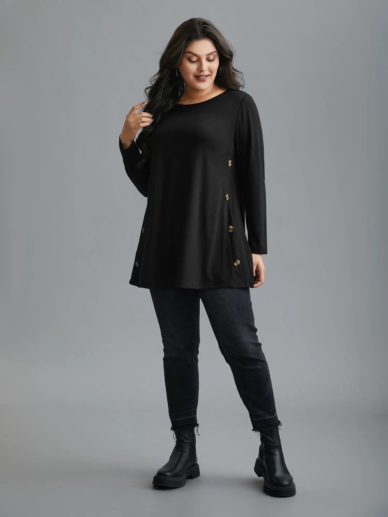 Round Neck Button Slim-Fit Knit Top sold by Bloomchic product image thumbnail 4