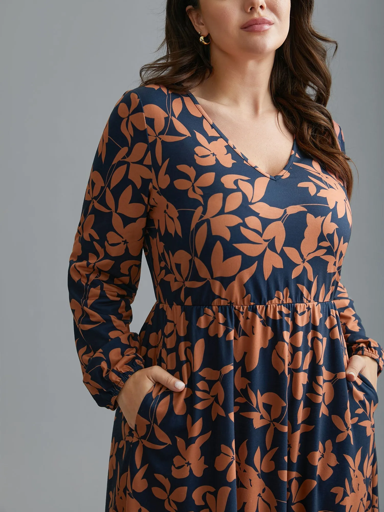 Autumn Leaves Print Fit-and-Flare Midi Dress sold by Bloomchic product image thumbnail 5