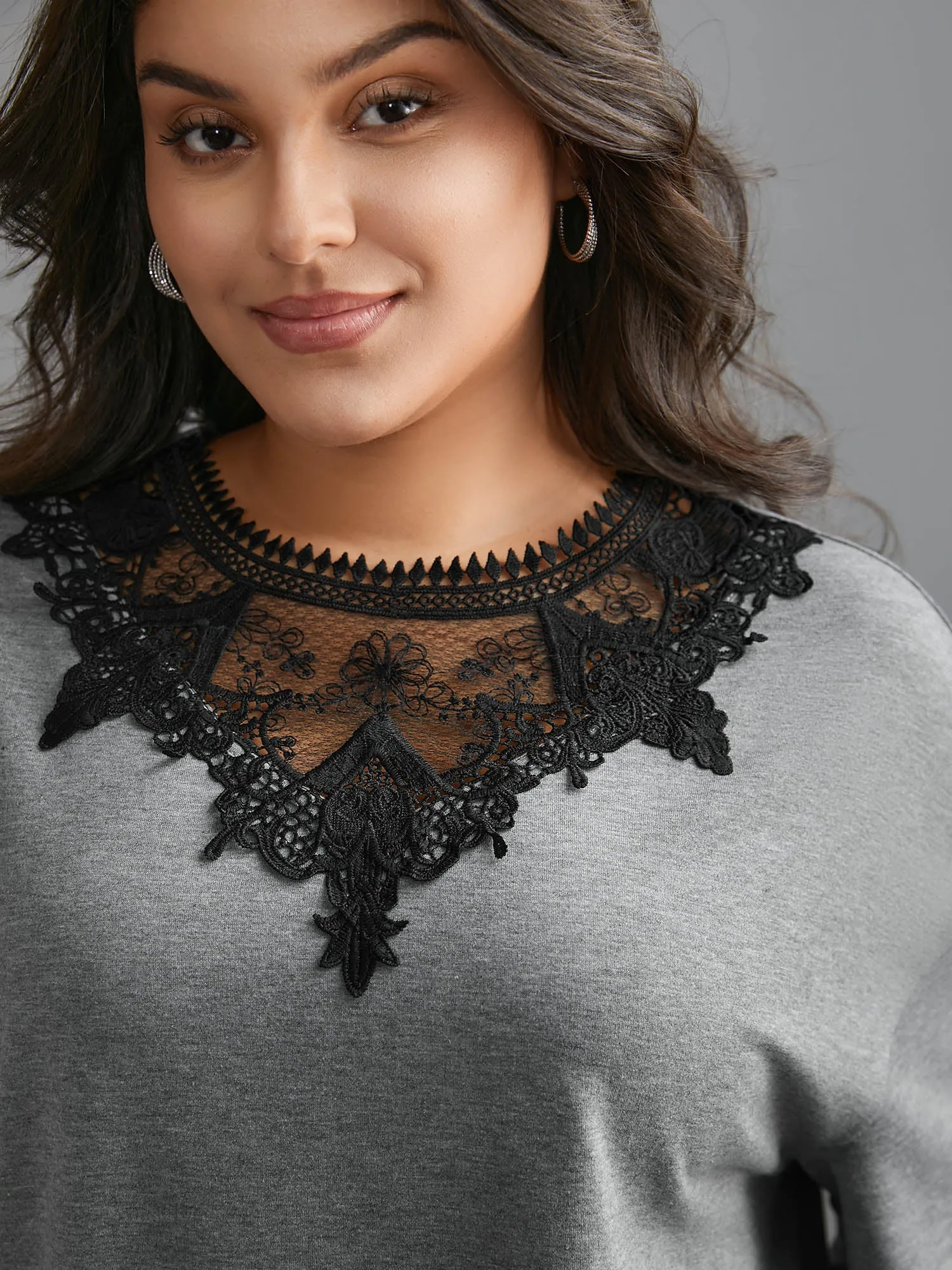 Lace Panel Round Neck Contrast Sweatshirt sold by Bloomchic product image thumbnail 4