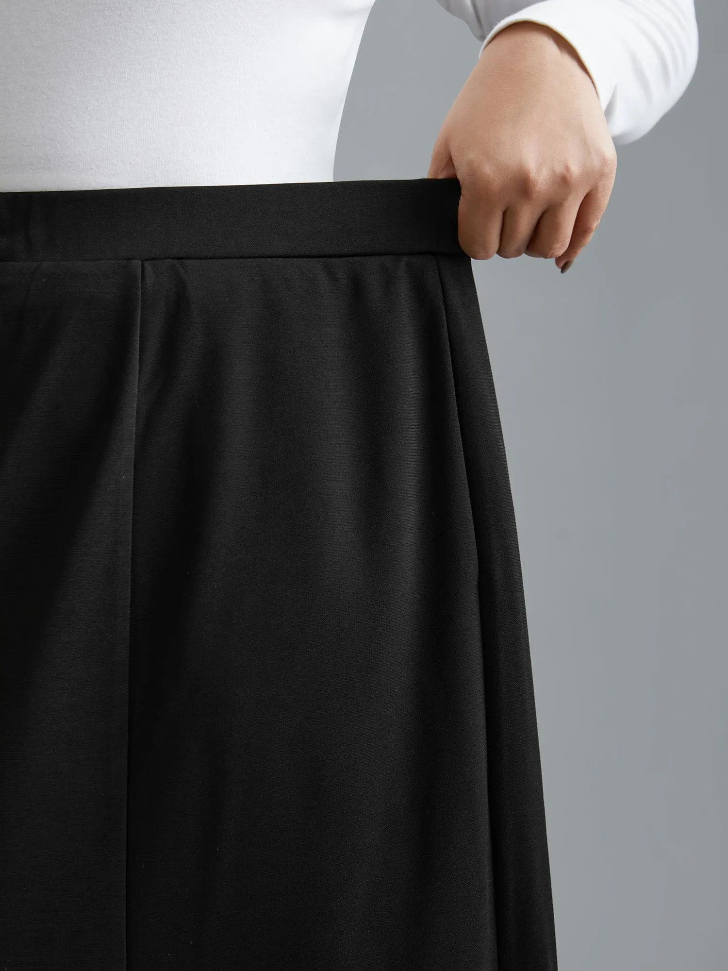 Elastic Waist Fishtail Maxi Skirt sold by Bloomchic product image thumbnail 4