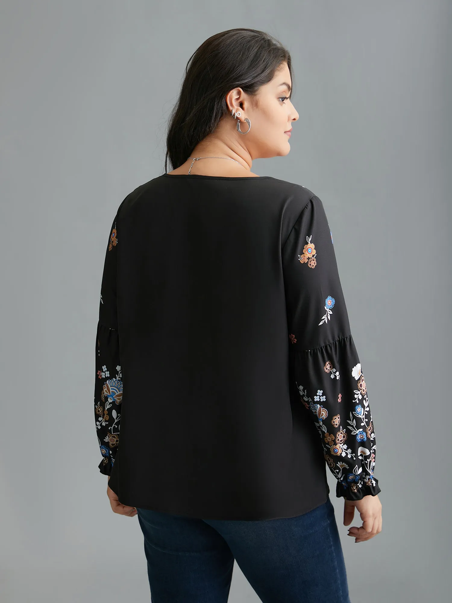 Floral Puffy Sleeve V-Neck Blouse sold by Bloomchic product image thumbnail 5