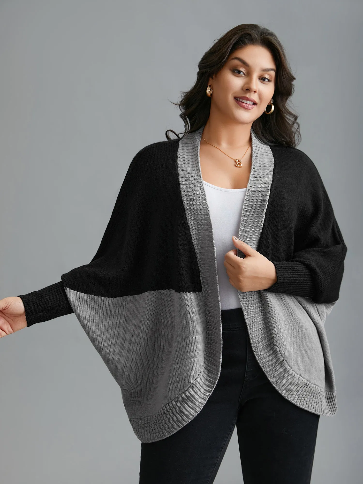 Curvy Ribbed Hem Color Block Knit Cardigan sold by Bloomchic