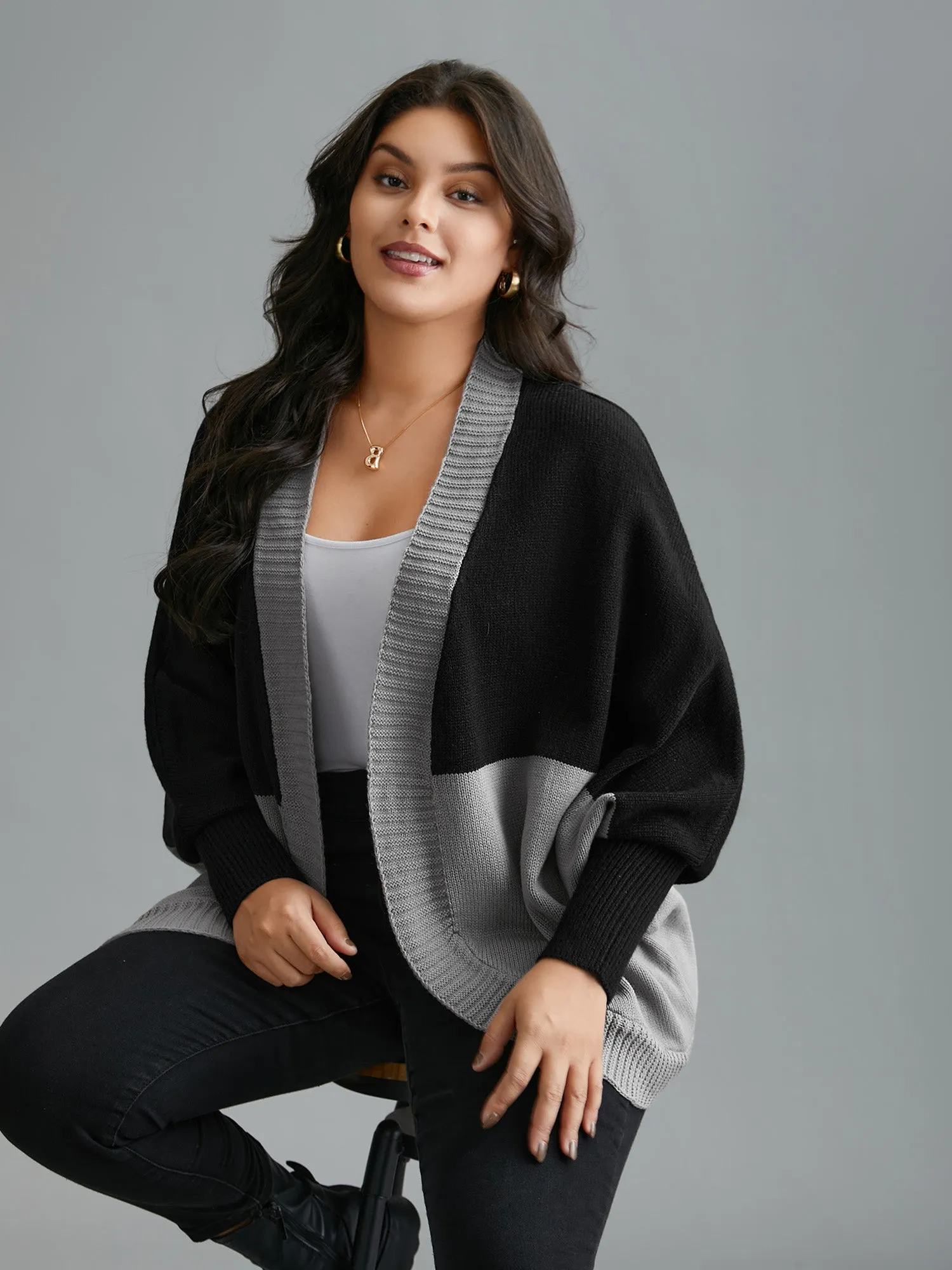 Curvy Ribbed Hem Color Block Knit Cardigan sold by Bloomchic product image thumbnail 3