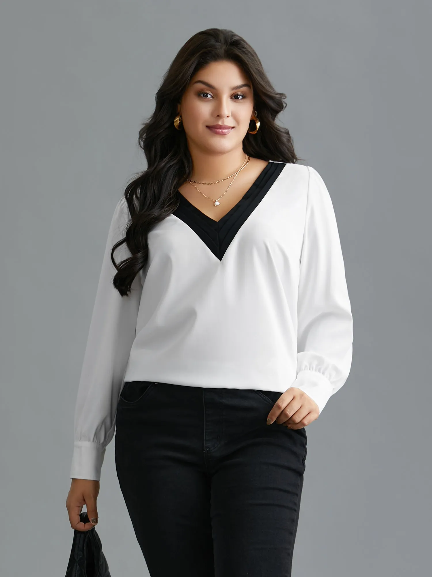 V-Neck Patchwork Contrast Blouse sold by Bloomchic product image thumbnail 3