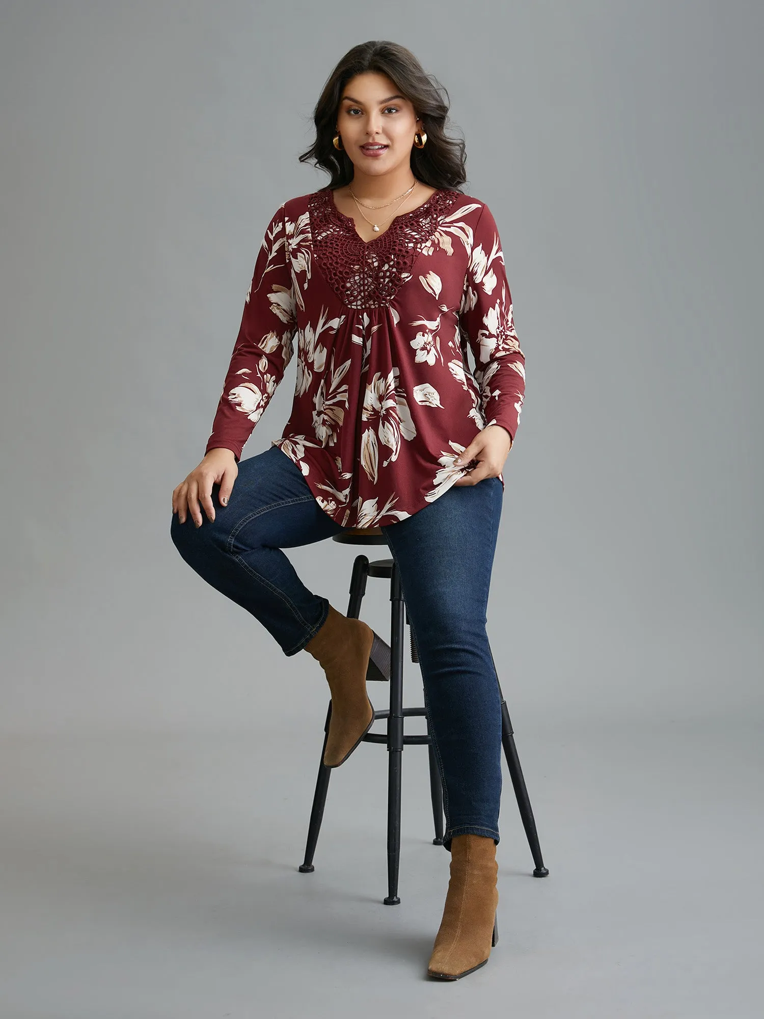 Lace Trim Notched Floral Knit Top sold by Bloomchic product image thumbnail 2