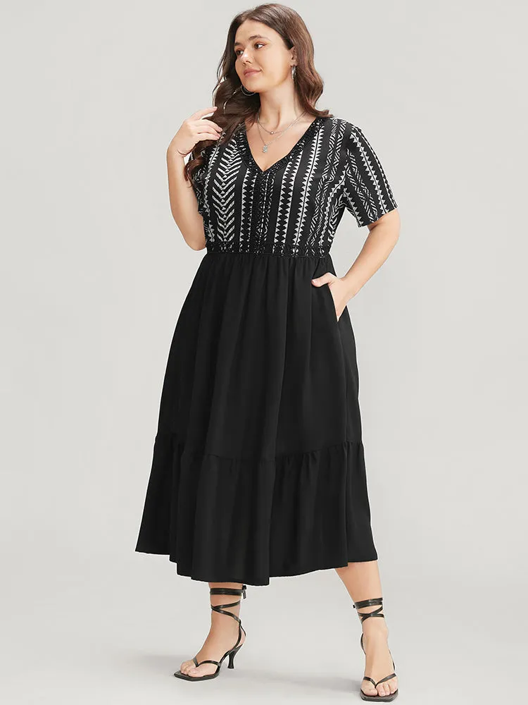 Geometric Contrast Pocket V Neck Flutter Hem Midi Dress sold by Bloomchic product image thumbnail 2