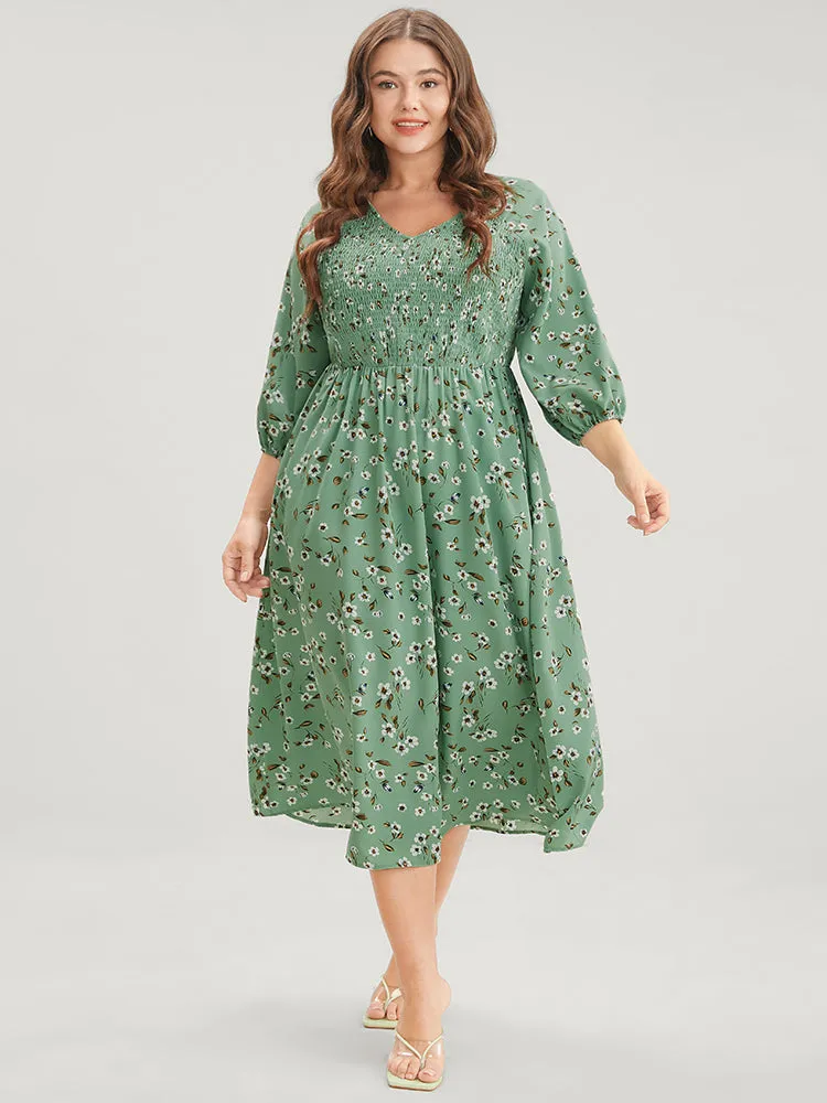 Ditsy Floral V Neck Pocket Lantern Sleeve Shirred Flutter Dress sold by Bloomchic product image thumbnail 2