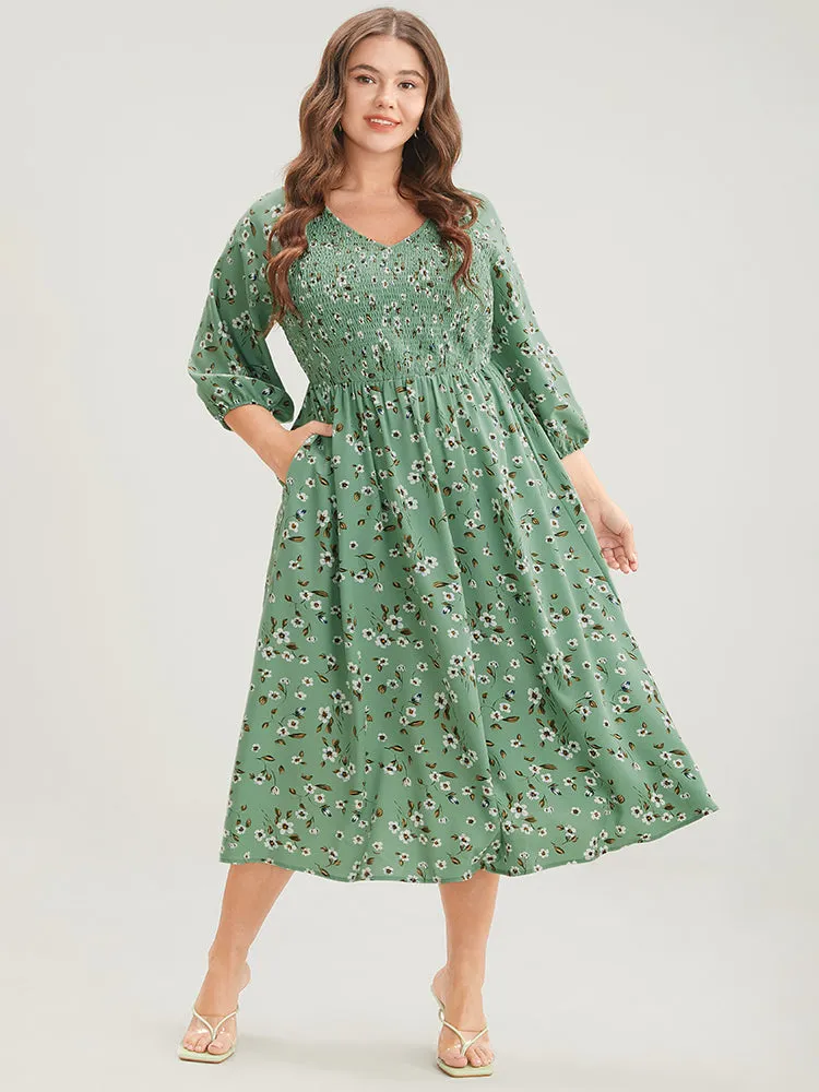 Ditsy Floral V Neck Pocket Lantern Sleeve Shirred Flutter Dress sold by Bloomchic product image thumbnail 3