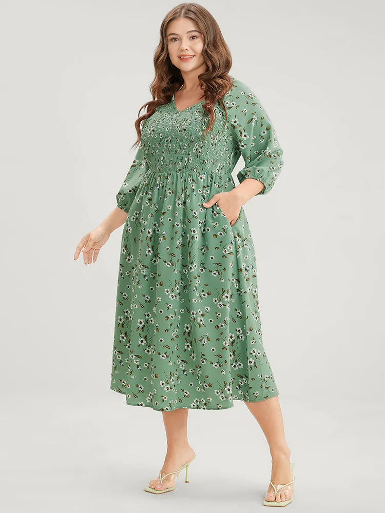 Ditsy Floral V Neck Pocket Lantern Sleeve Shirred Flutter Dress sold by Bloomchic product image thumbnail 4