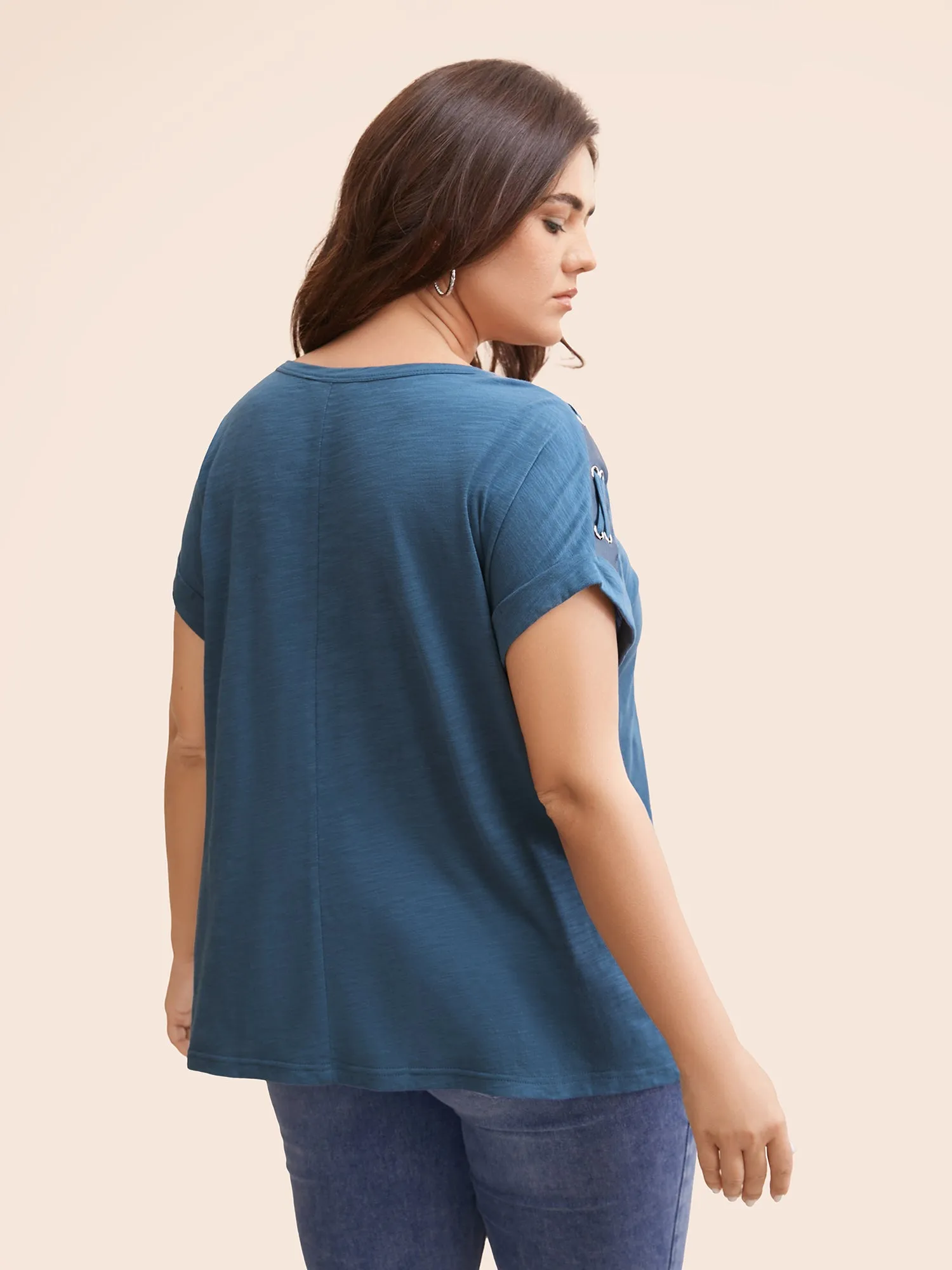 Crew Neck Patchwork Eyelet Tie Knot T-shirt sold by Bloomchic product image thumbnail 5