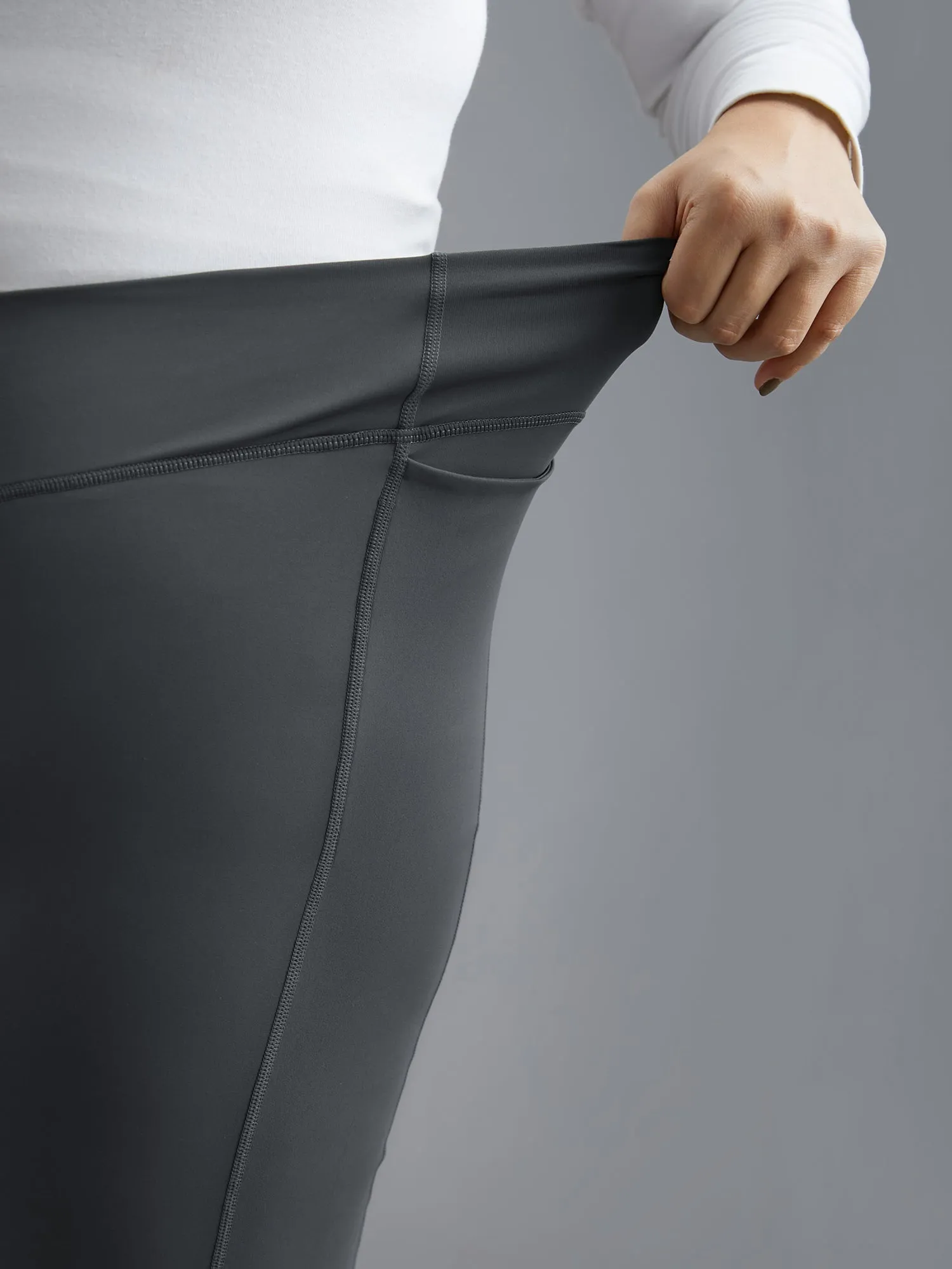 V-Shaped Pocket Bootcut Leggings sold by Bloomchic product image thumbnail 5