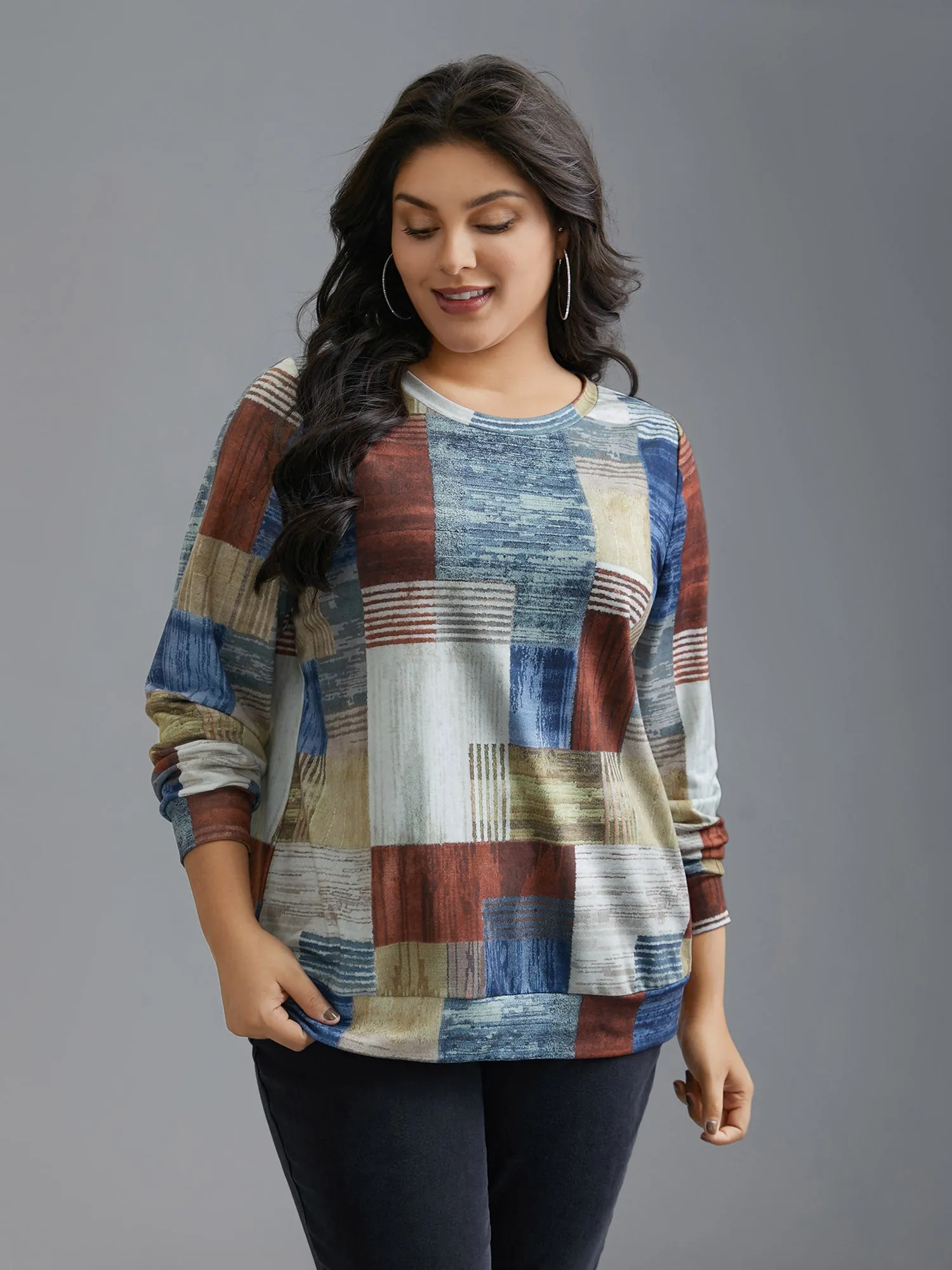 Geometric Print Round Neck Sweatshirt sold by Bloomchic product image thumbnail 5