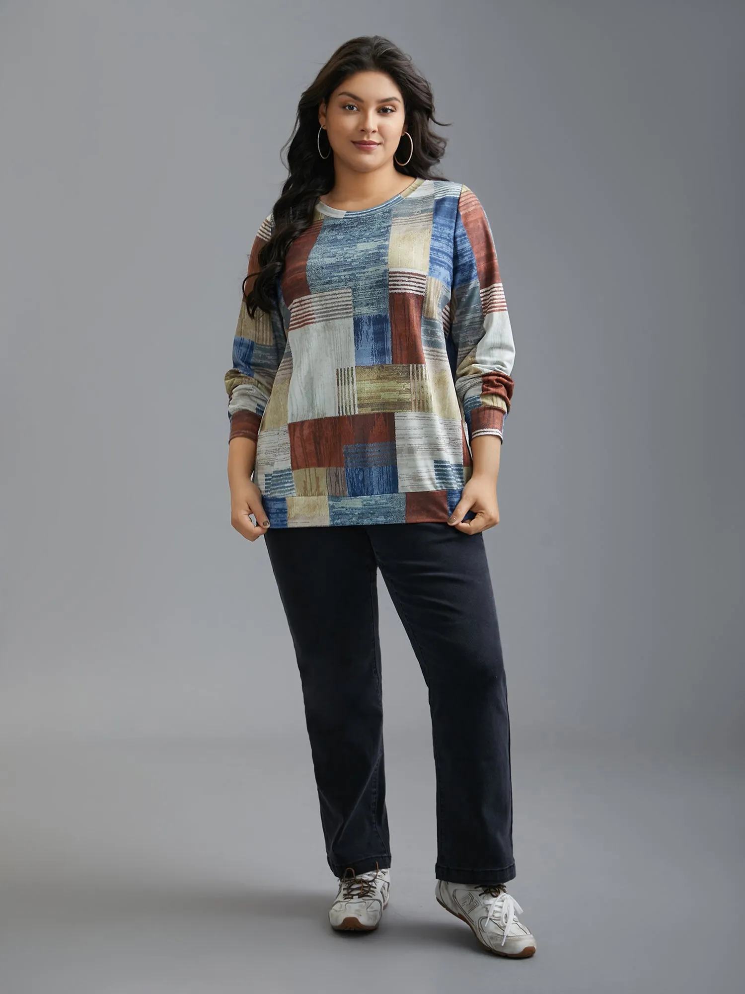 Geometric Print Round Neck Sweatshirt sold by Bloomchic product image thumbnail 3