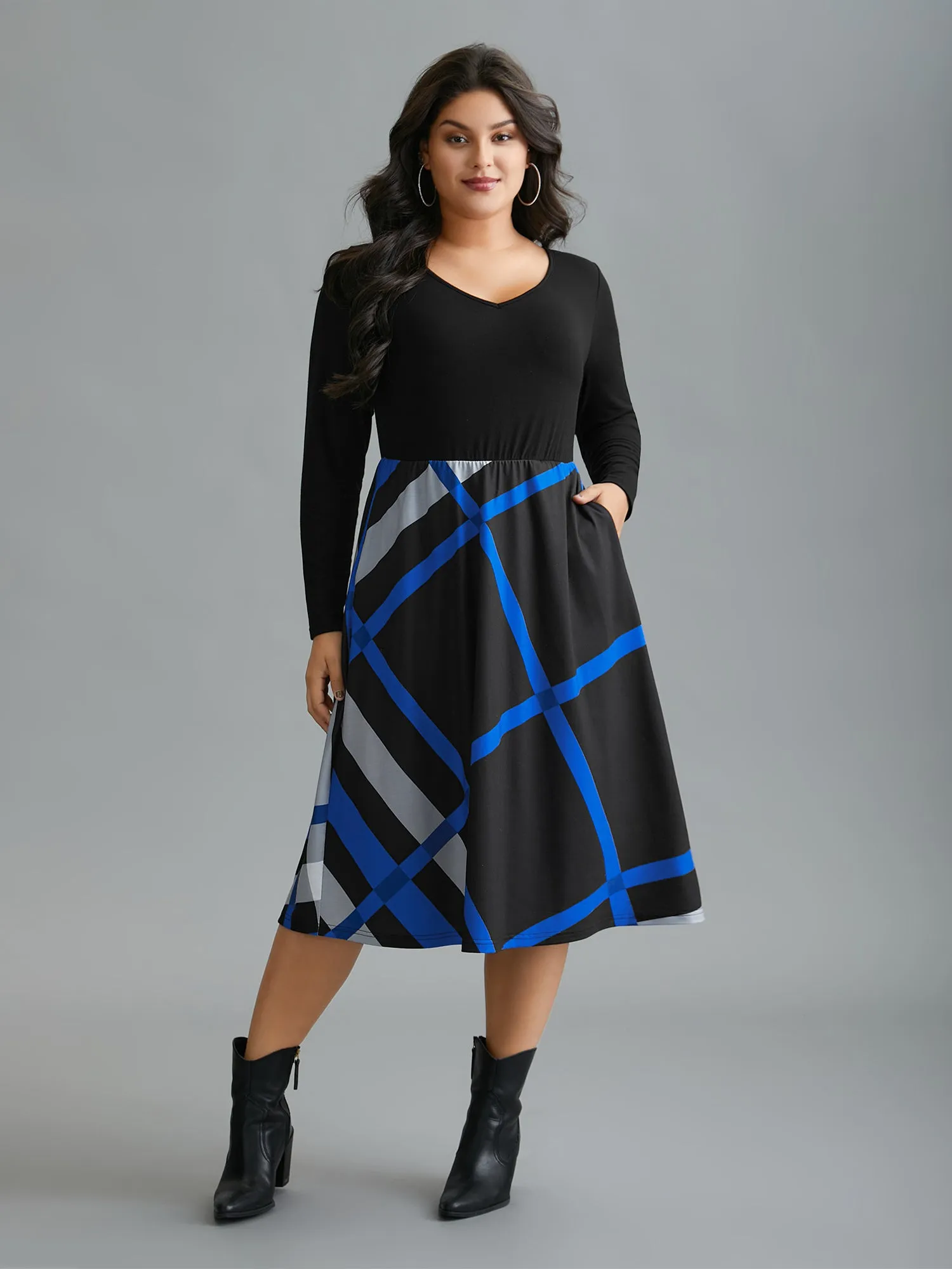Crew Neck Colorblock Contrast Striped Pocket Dress sold by Bloomchic