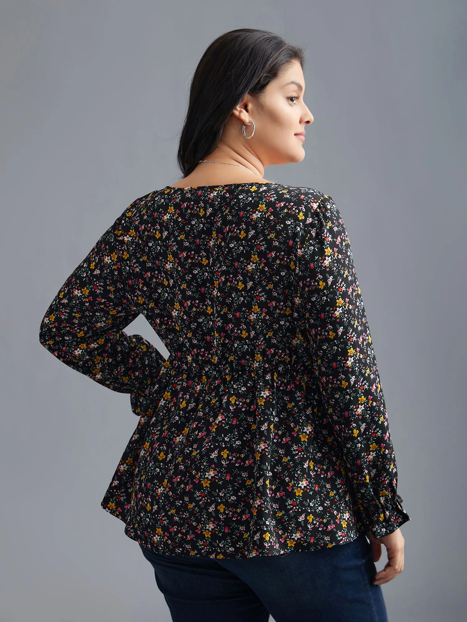 Ditsy Floral Heart Neckline Gathered Blouse sold by Bloomchic product image thumbnail 5