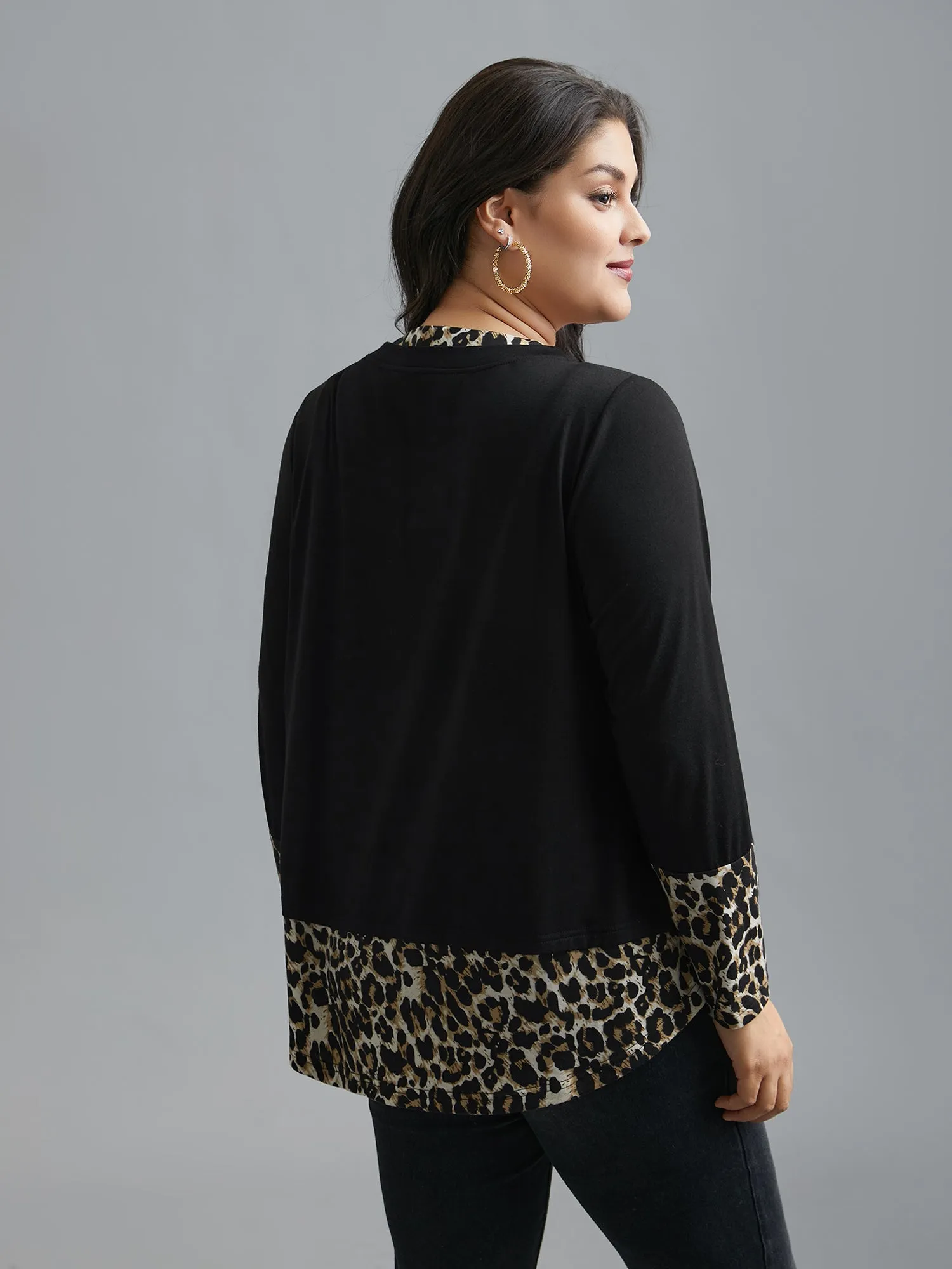 Contrast Patchwork Leopard Stretchy T-shirt sold by Bloomchic product image thumbnail 2