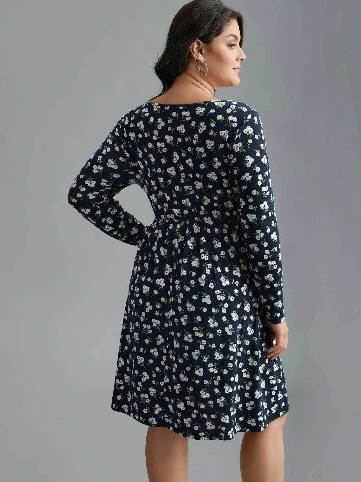 Ditsy Floral Square Neck Pocket Dress sold by Bloomchic product image thumbnail 5