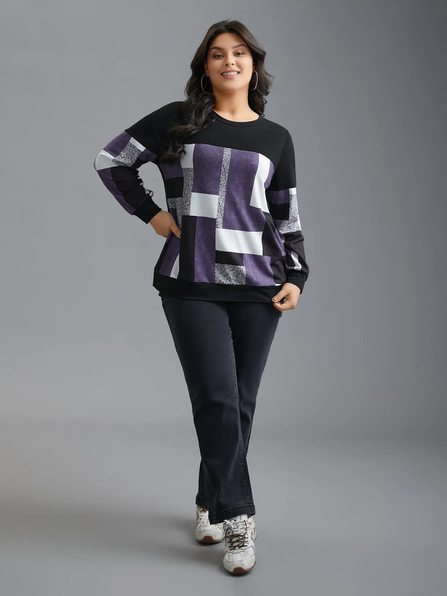Crew Neck Geometric Patchwork Sweatshirt sold by Bloomchic product image thumbnail 4