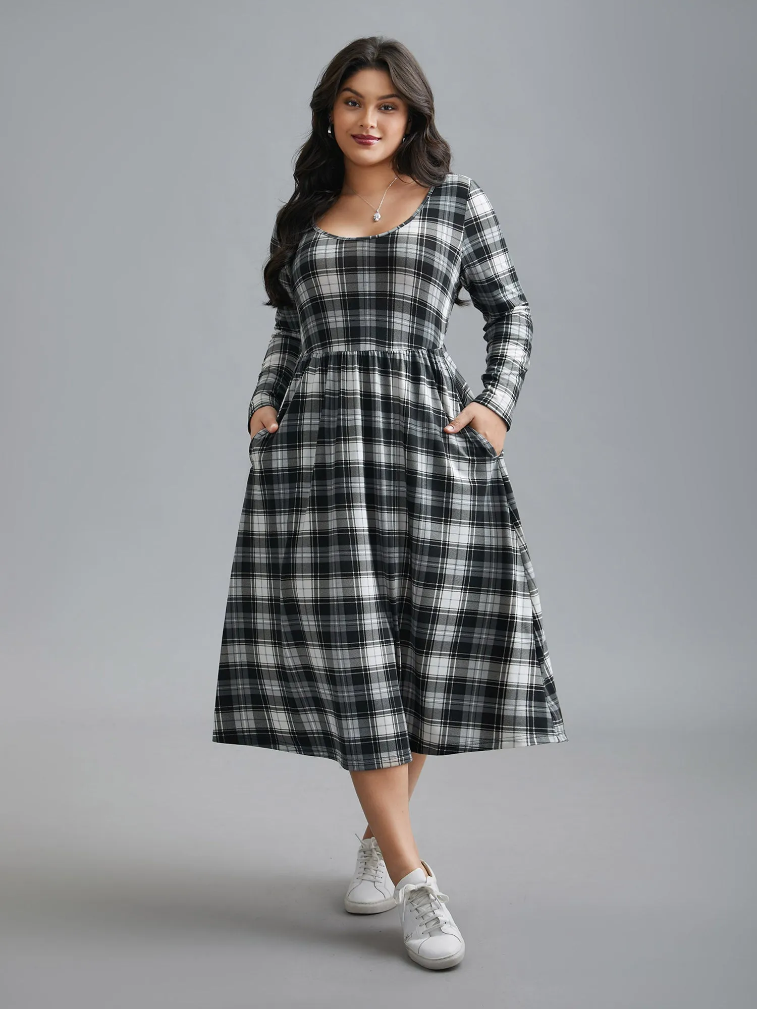 Crew Neck Gingham Pocket Dress sold by Bloomchic product image thumbnail 3
