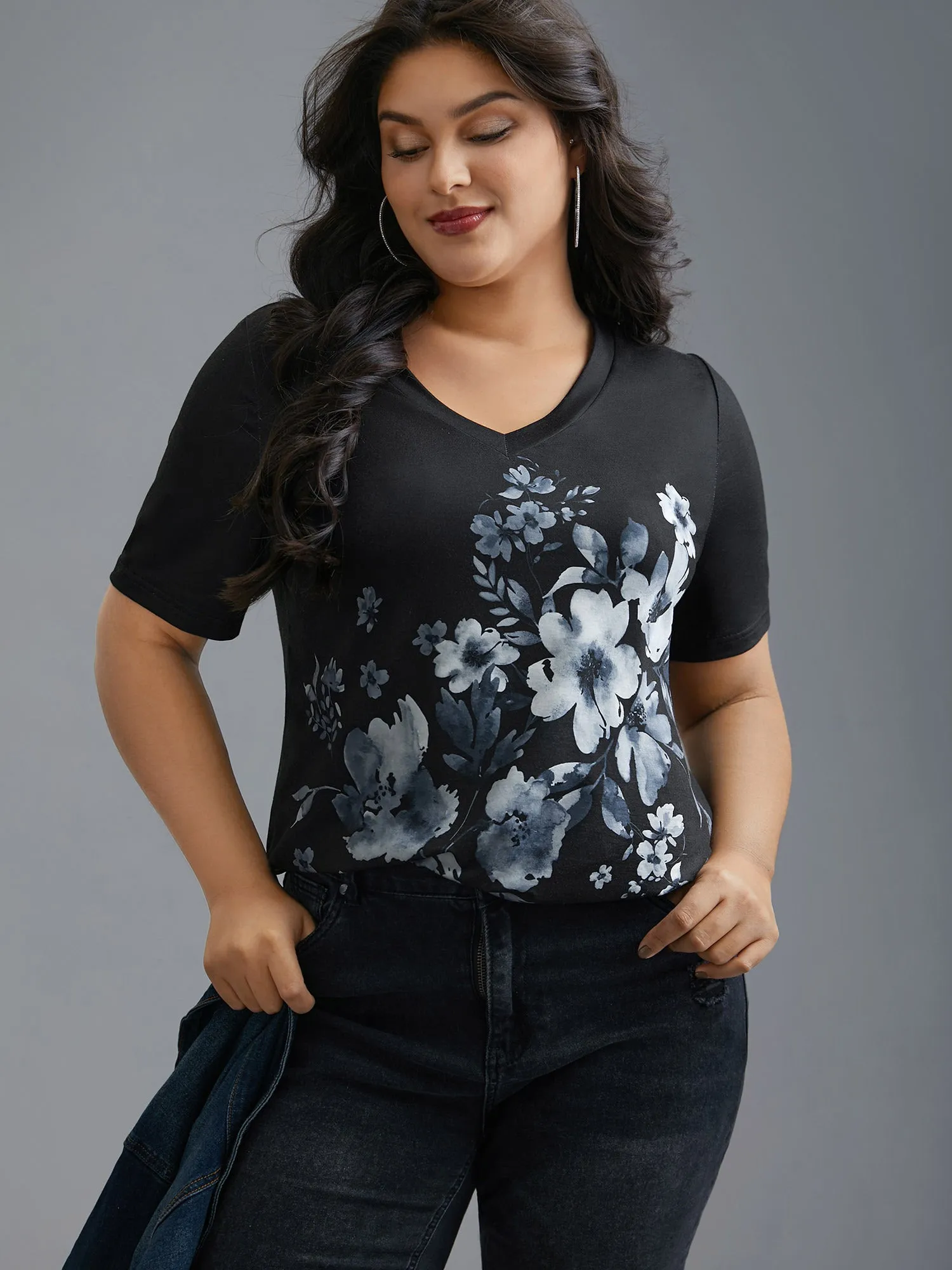 V-Neck Floral Print Fitted T-Shirt sold by Bloomchic product image thumbnail 3